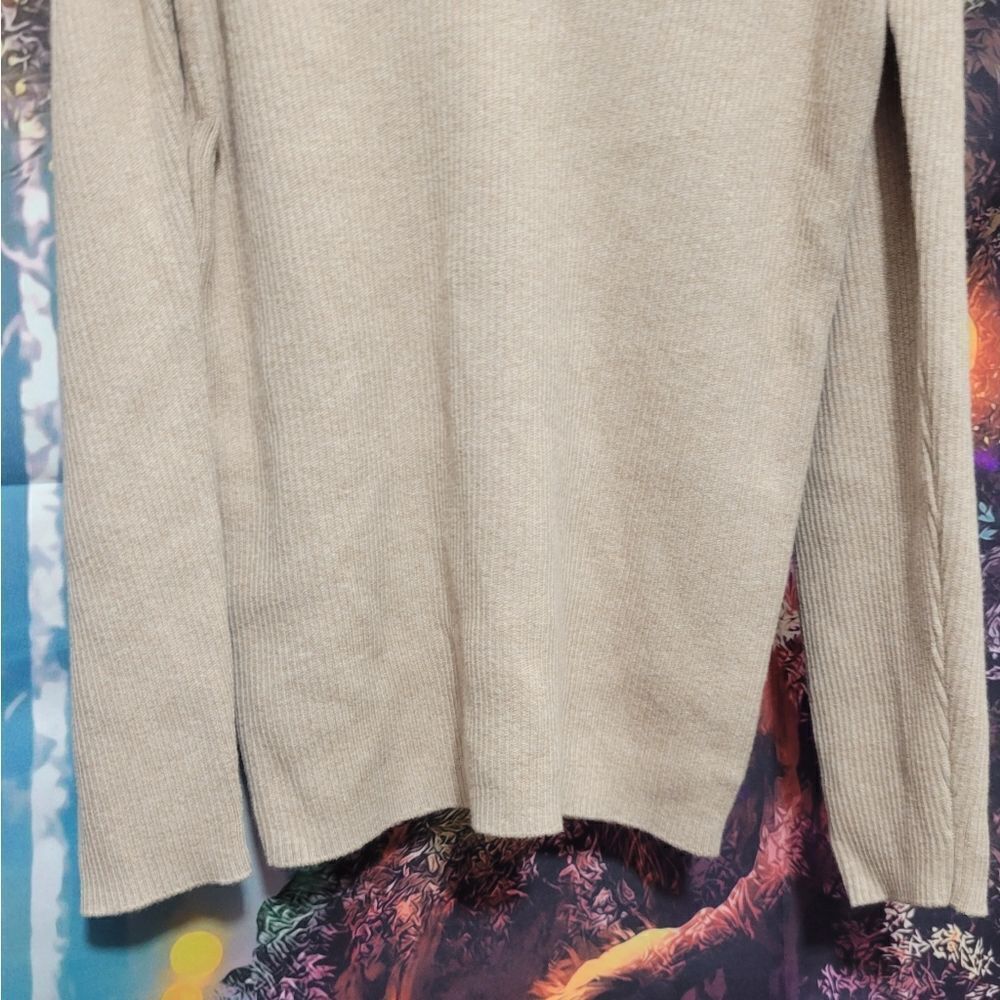Anne Klein Sweater - Picture 2 of 13